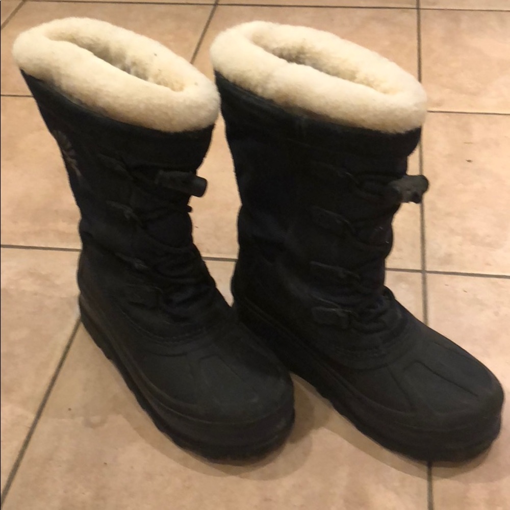 Ugg snow boots